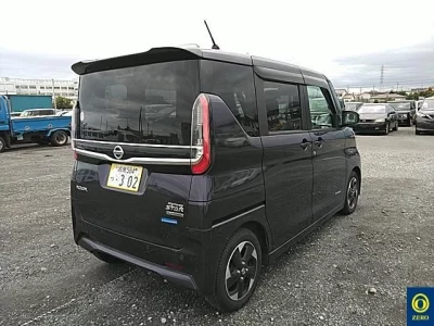 NISSAN ROOX