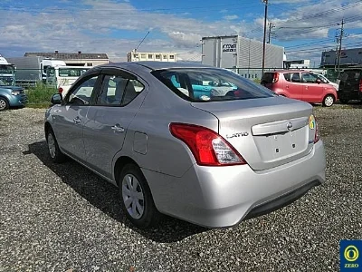NISSAN TIIDA LATIO