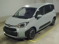 Цена авто Toyota Sienta с аукционов Японии, номер кузова MXPL15G, пробег 50 000, оценка 2