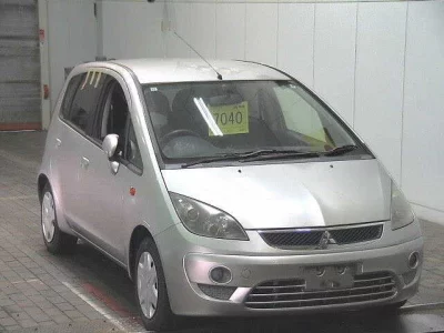 MITSUBISHI COLT
