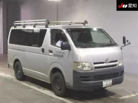 Цена авто Toyota HiAce Van с аукционов Японии, номер кузова KDH205V, пробег 253 000, оценка 4
