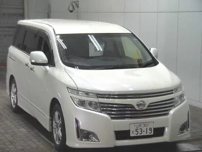 NISSAN ELGRAND