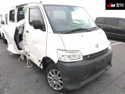 TOYOTA TOWN ACE VAN