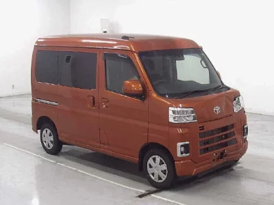 TOYOTA PIXIS VAN