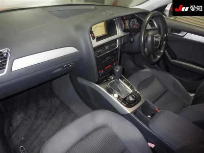 AUDI A4 AVANTE