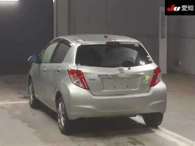 TOYOTA VITZ