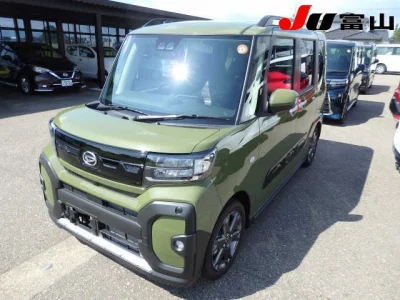 DAIHATSU TANTO FUN CROSS