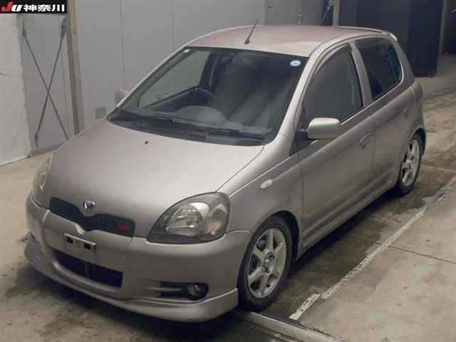 Toyota Vitz  с аукциона в Японии
