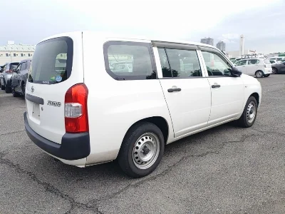 TOYOTA SUCCEED