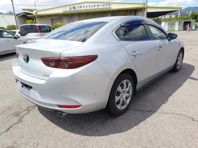 MAZDA MAZDA3