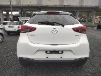 Цена авто Mazda Mazda2 с аукционов Японии, номер кузова DJLFS, пробег 33 000, оценка 