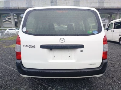 MAZDA FAMILIA