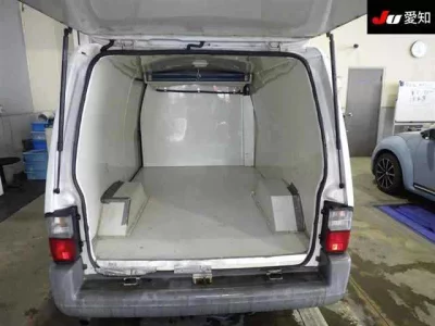 MAZDA BONGO VAN