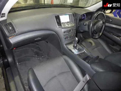 NISSAN SKYLINE
