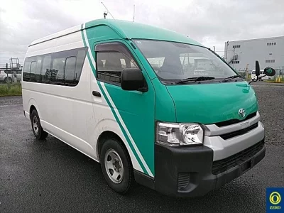 TOYOTA HIACE