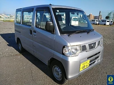 NISSAN CLIPPER VAN