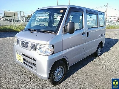 NISSAN CLIPPER VAN