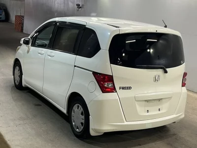 HONDA FREED