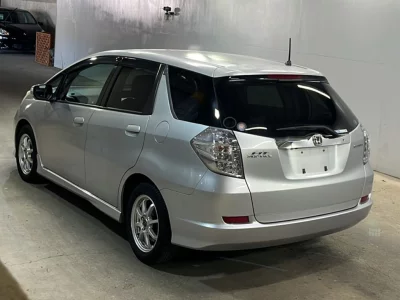 HONDA FIT SHUTTLE