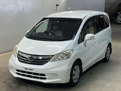 HONDA FREED