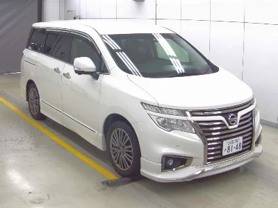 NISSAN ELGRAND