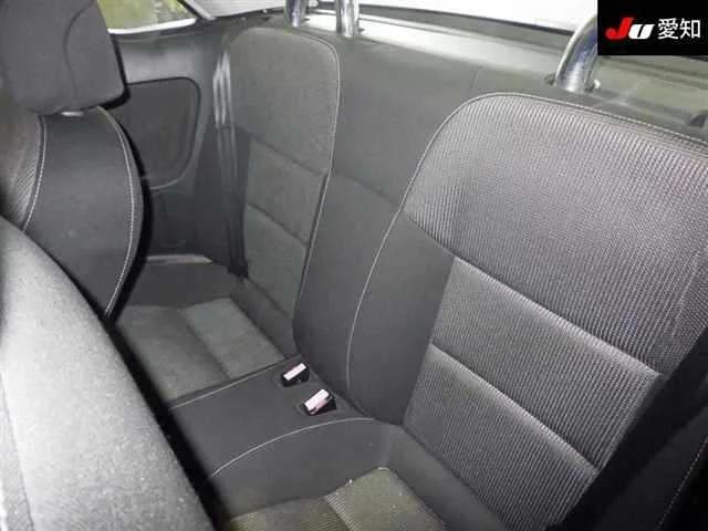 Peugeot 207CC  с аукциона в Японии
