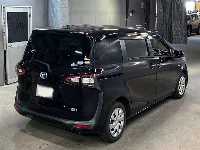Цена авто Toyota Sienta с аукционов Японии, номер кузова NHP170G, пробег 99 000, оценка 8