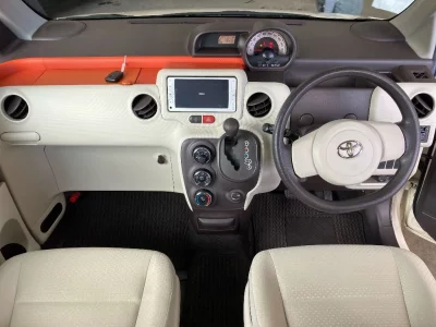 TOYOTA PORTE