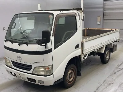 TOYOTA DYNA