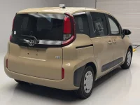 Цена авто Toyota Sienta с аукционов Японии, номер кузова MXPL10G, пробег 65 000, оценка 2