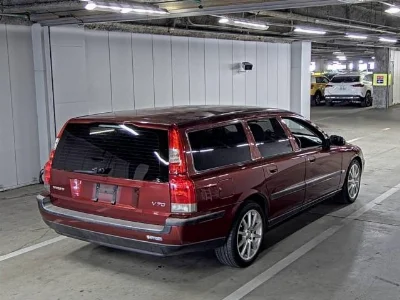 VOLVO V70