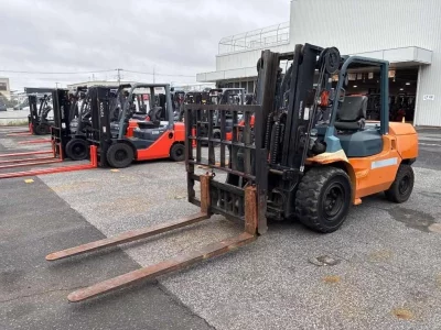TOYOTA  FORKLIFT 