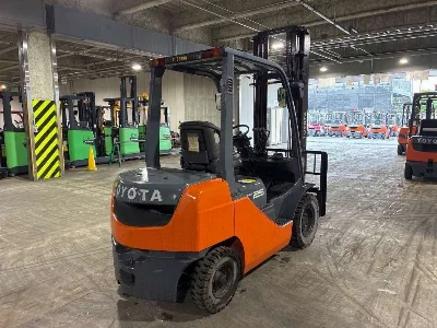 TOYOTA  FORKLIFT 