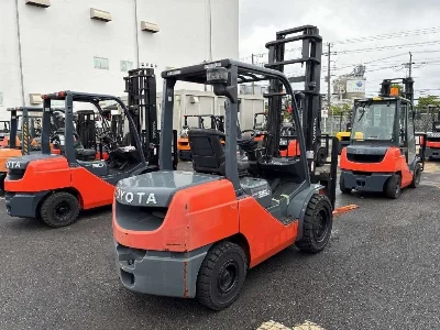 TOYOTA  FORKLIFT 