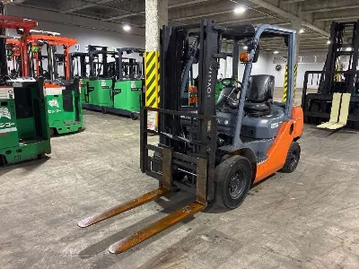 TOYOTA  FORKLIFT 