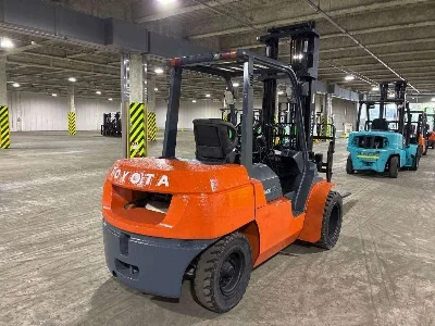 TOYOTA  FORKLIFT 