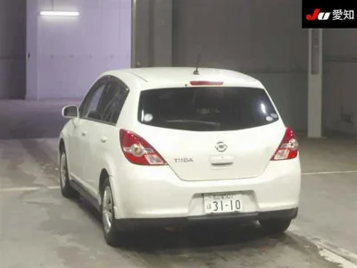 NISSAN TIIDA