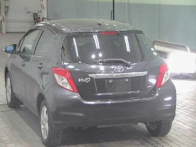 TOYOTA VITZ