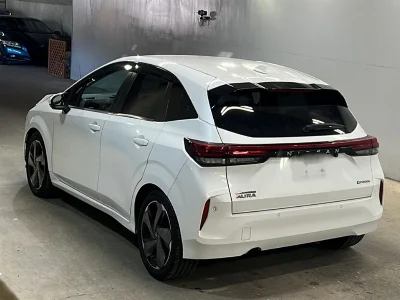 NISSAN AURA