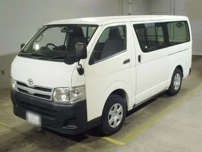 TOYOTA REGIUS VAN