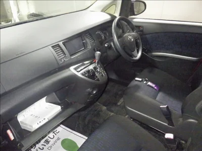 TOYOTA ISIS