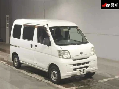 TOYOTA PIXIS VAN