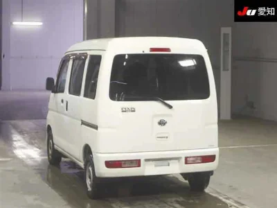 TOYOTA PIXIS VAN