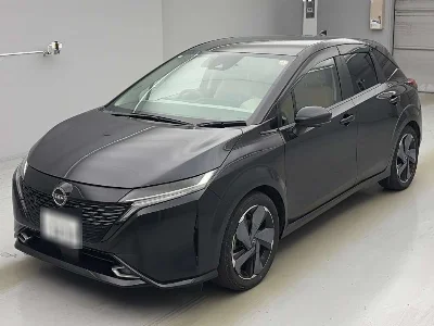 NISSAN AURA
