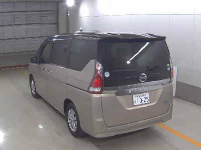 NISSAN SERENA