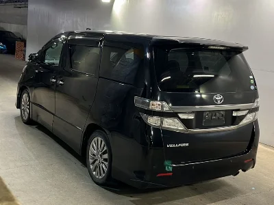 TOYOTA VELLFIRE