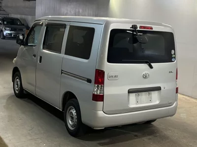 TOYOTA LITE ACE VAN