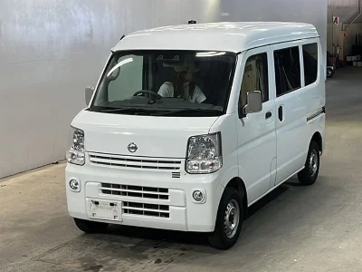 NISSAN CLIPPER VAN