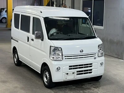 NISSAN CLIPPER VAN