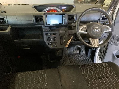 DAIHATSU WAKE